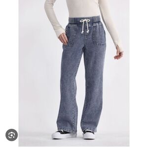 Wide Leg Ribbed Waist Jeans in Faded Blue
